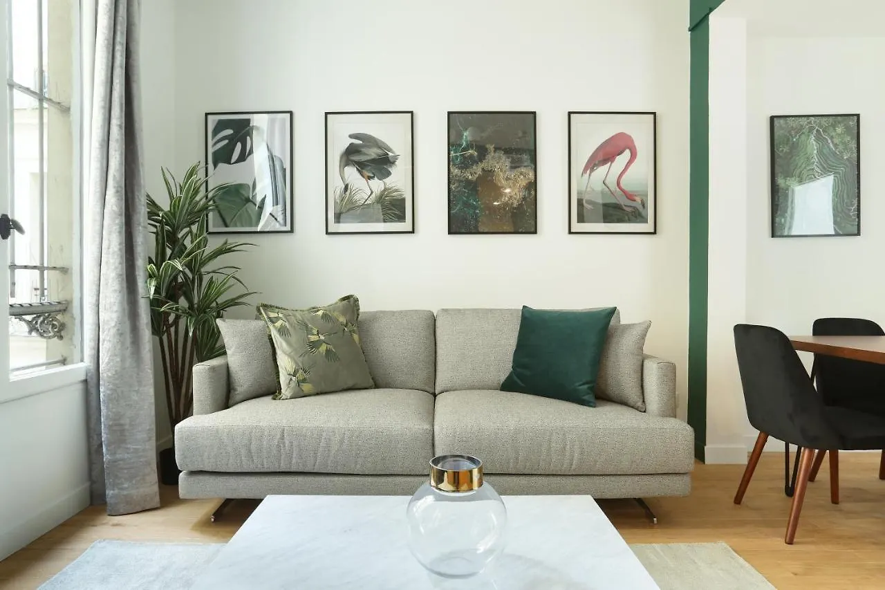 Apartment Center Of Paris By Studio Prestige France